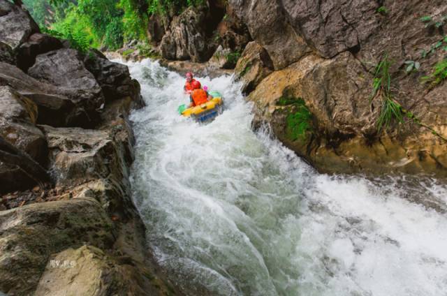 32号,城市轻户外旅行 - 【溶洞漂流】英西小桂林 激情漂流